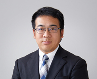 平食品　代表取締役社長　平　和弘